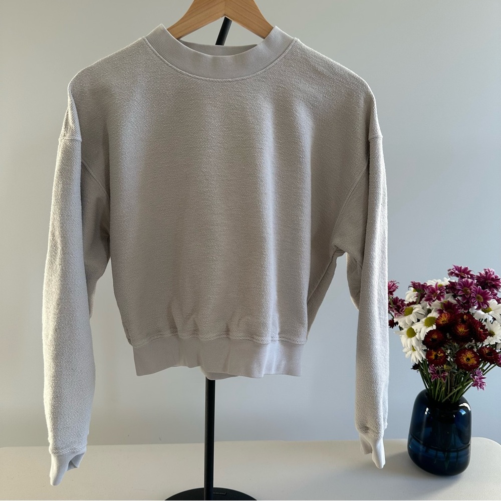 Madhappy cropped crewneck sweatshirt • gray • small • comfy • cotton • no logo